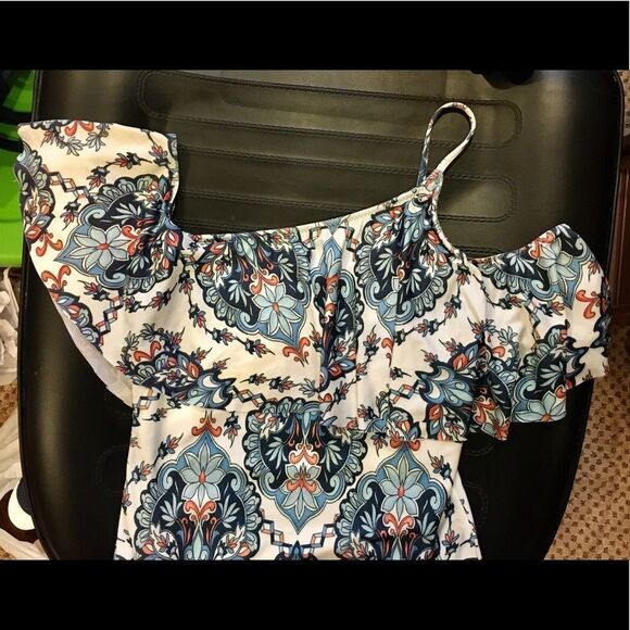 BECCA swimsuit  - Picture 2 of 4